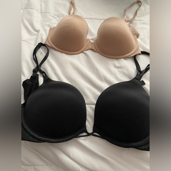 Victoria Secret Bras - Picture 2 of 3